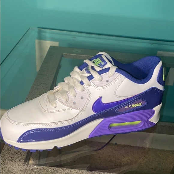 Nike Air Max - Picture 2 of 3